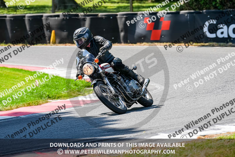 cadwell park;cadwell park photographs;cadwell trackday photographs;enduro digital images;event digital images;eventdigitalimages;peter wileman photography;racing digital images;trackday digital images;trackday photos